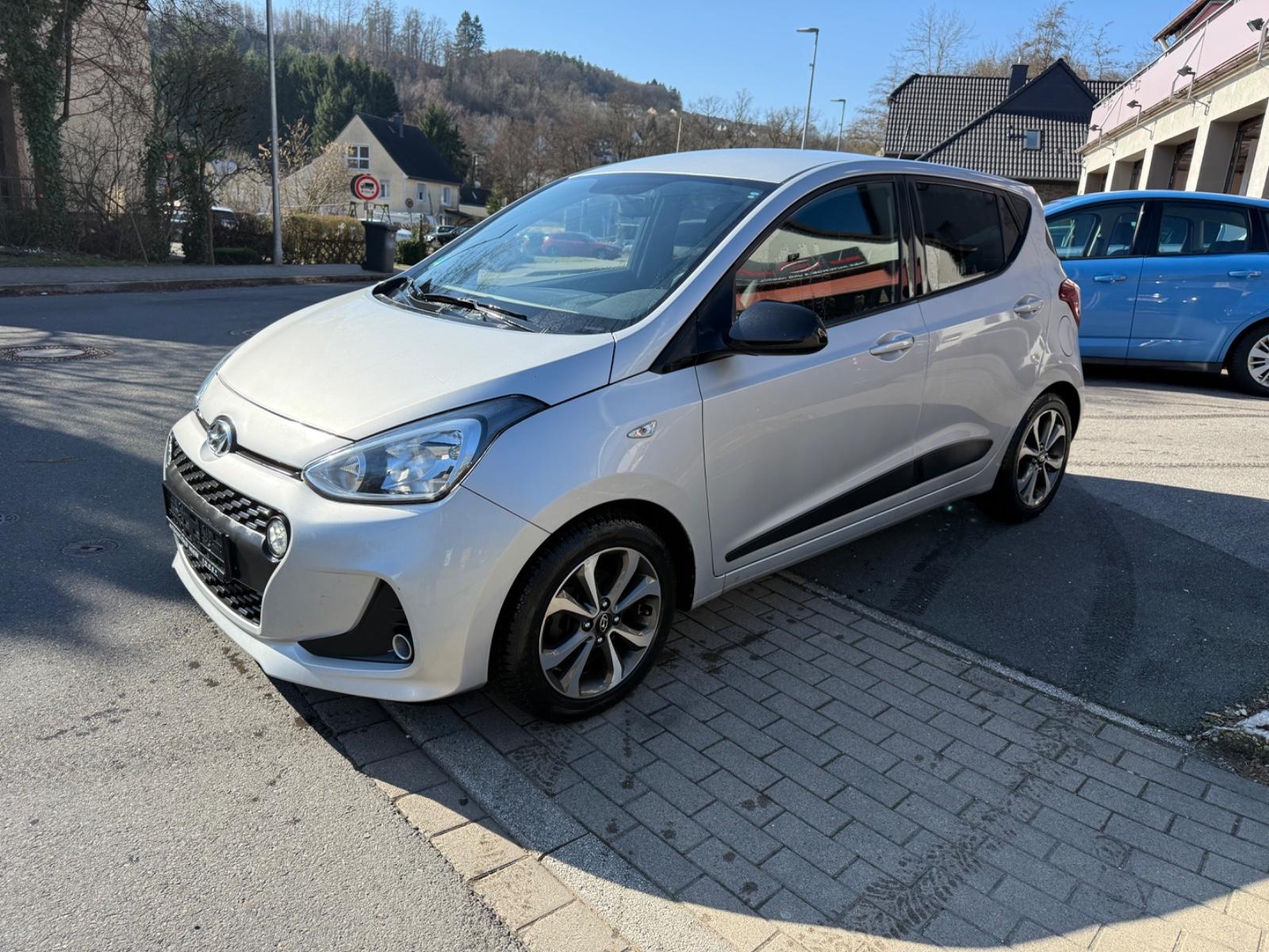 Hyundai i10 Passion, Navi, SHZ ,PDC