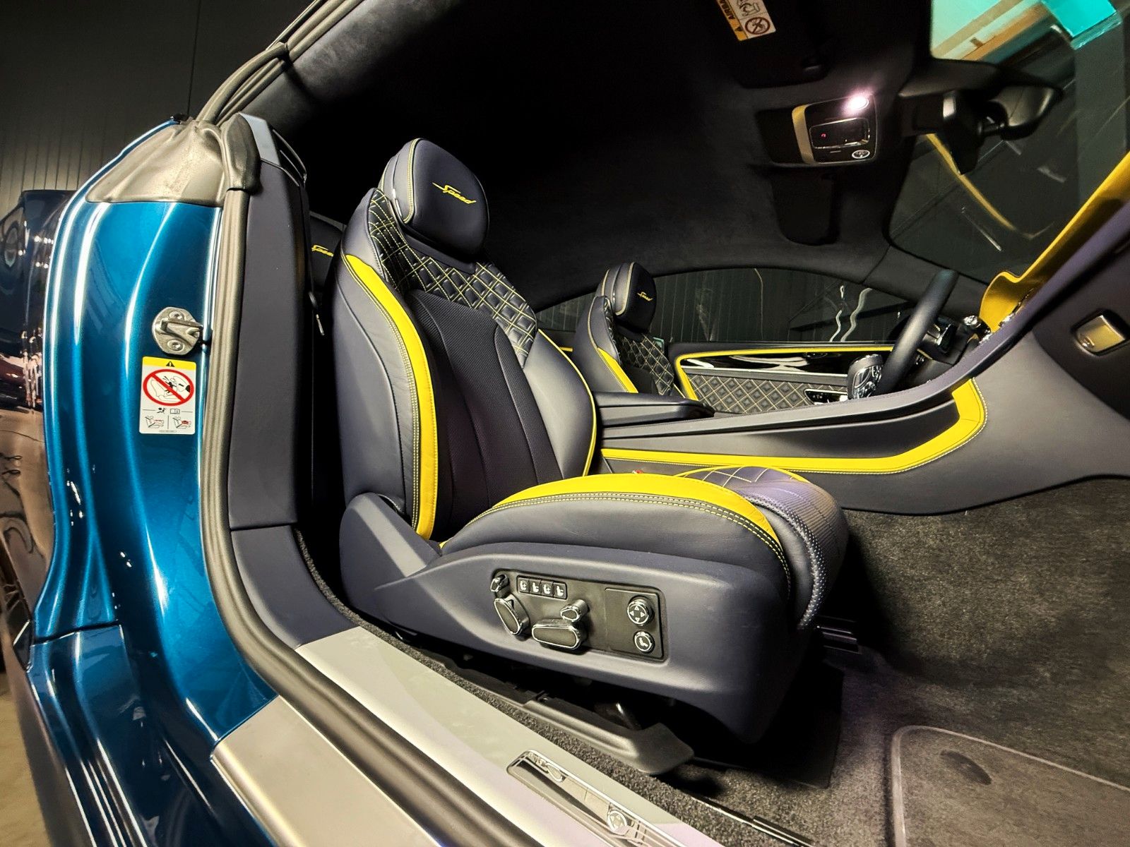 Fahrzeugabbildung Bentley Continental GT 6.0 W12 Speed Mulliner