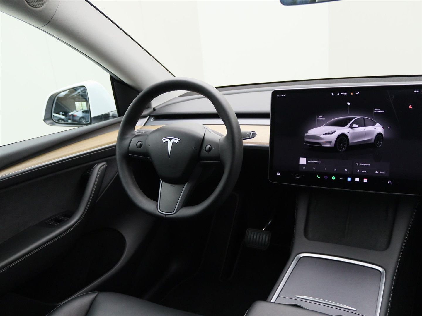 Tesla Model Y Standard RWD Plus 351pk 92.7% SoH [ TREK imagem 2