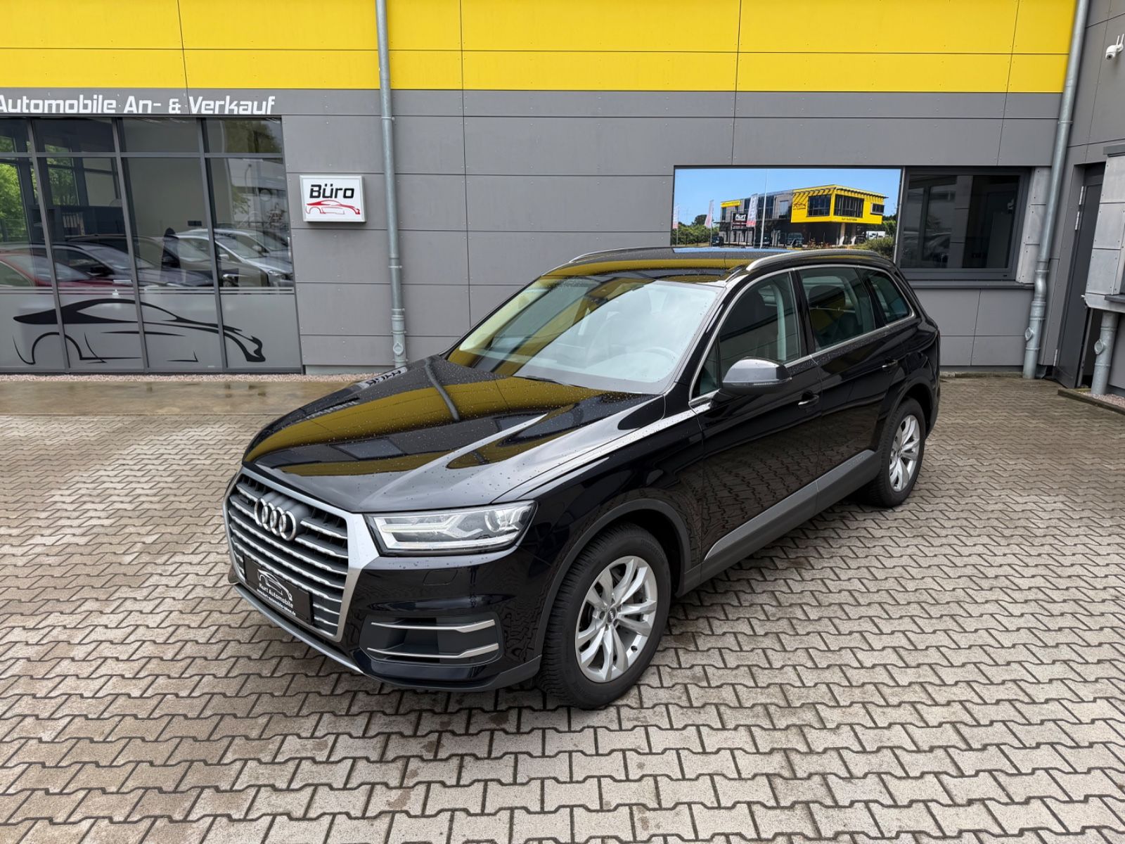 Audi Q7 - 1