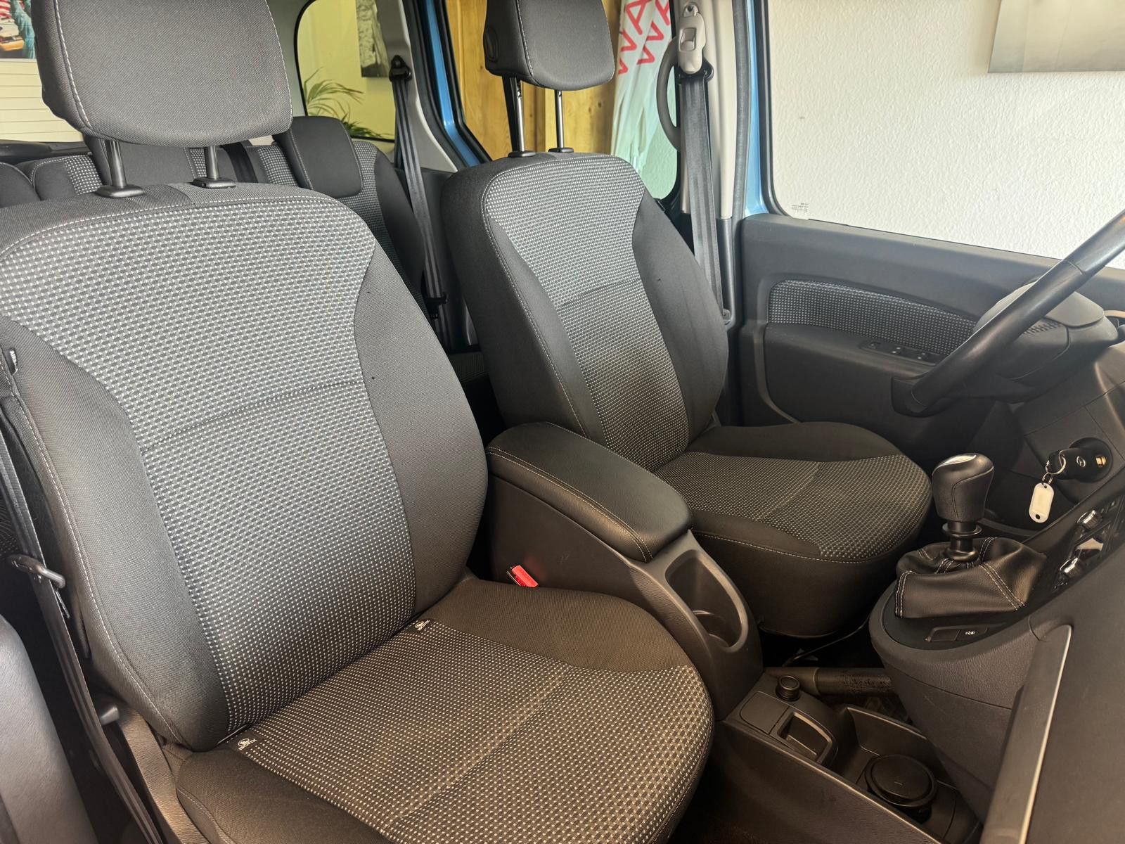 Fahrzeugabbildung Mercedes-Benz Citan Kombi 111 CDI lang /KLIMA KAMERA/PANORAMA