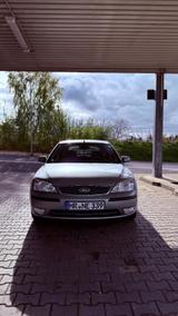 Ford Mondeo 1.8 SCI 96 kW Ghia Ghia - Ford Mondeo aus 2003: Ghia