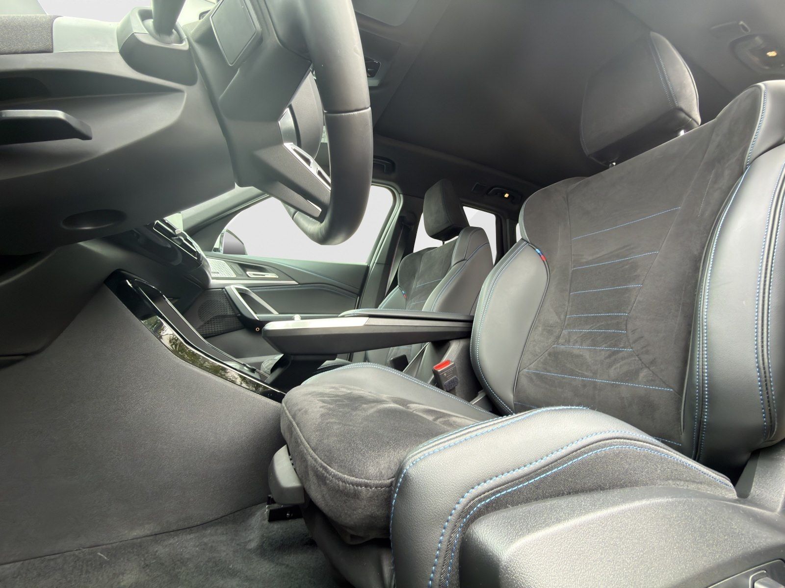 BMW iX1 - Bild 11