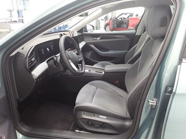 Passat Variant 1.5 TSI eHybrid Business AHK
