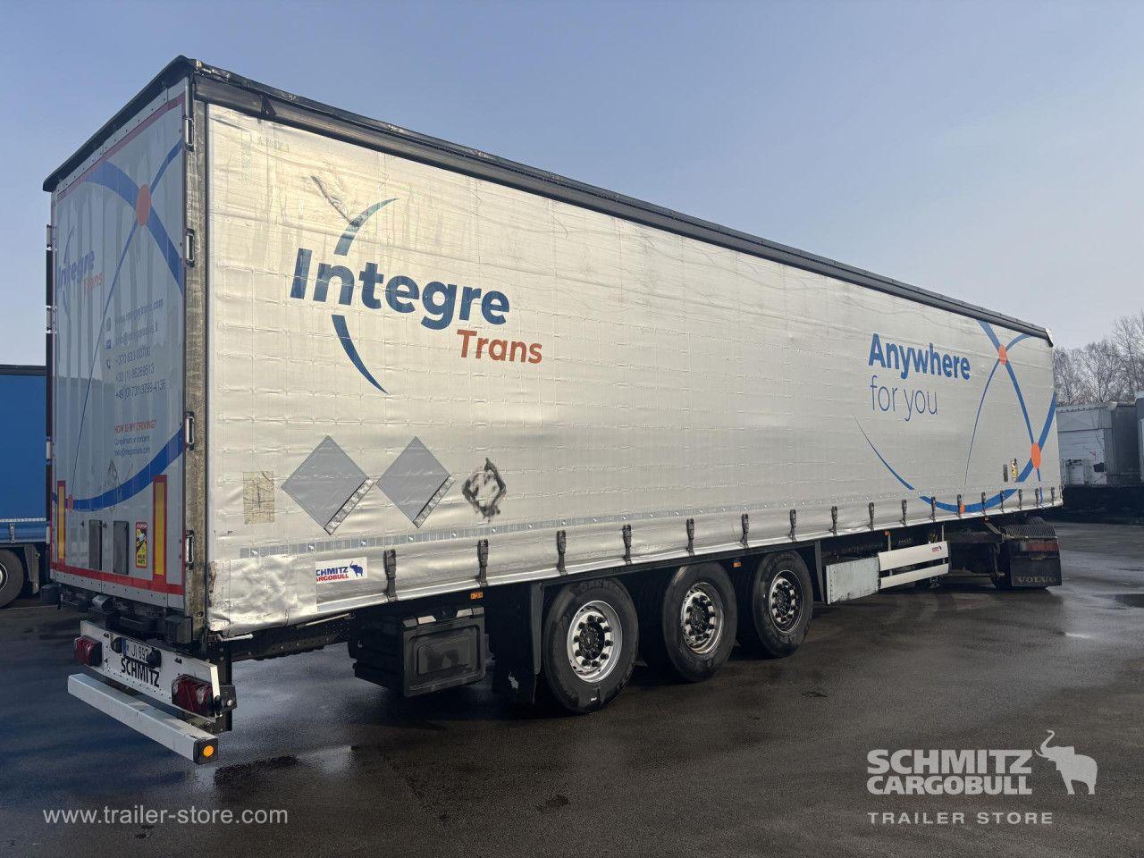 Schmitz Cargobull Curtainsider Standard