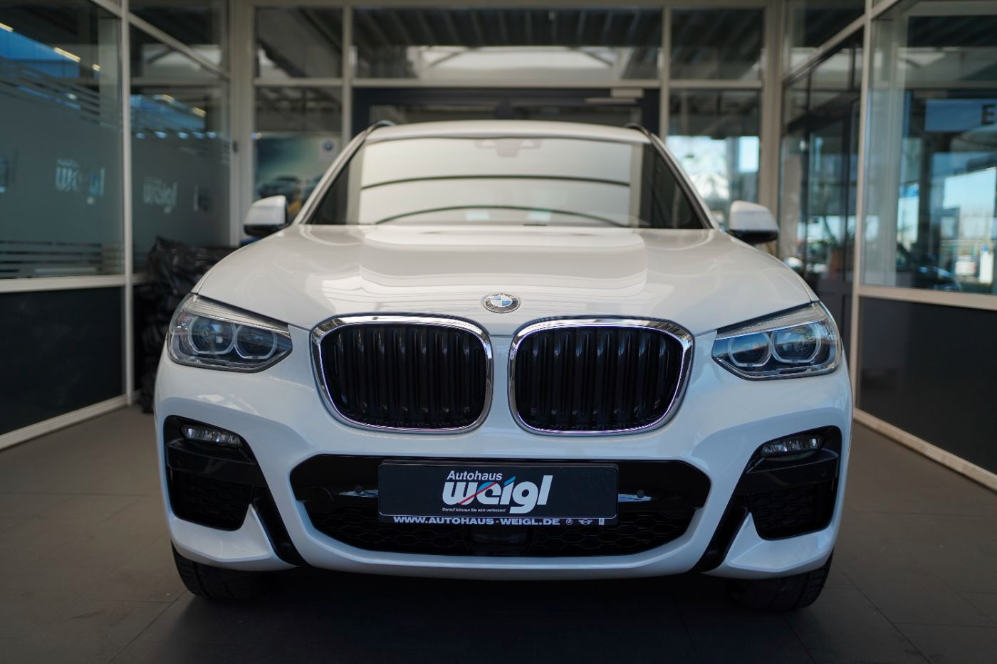 Fahrzeugabbildung BMW X3 xDri 20d M-Sport LED+AHK+Driving&ParkingAssis