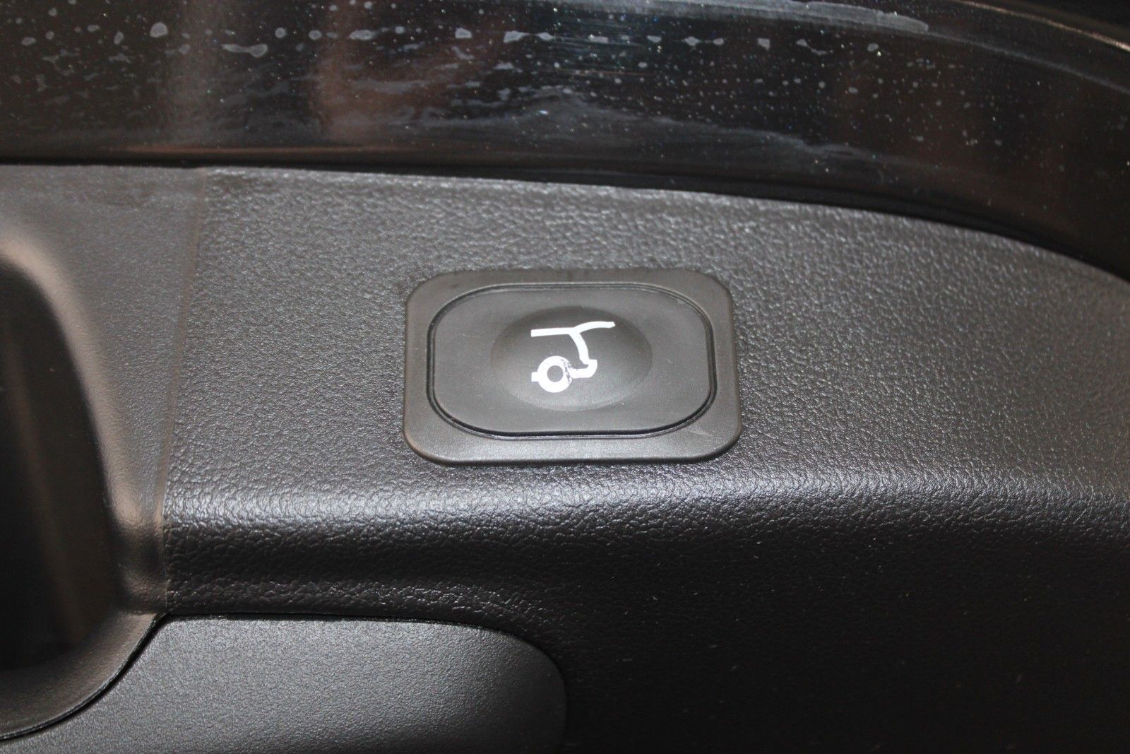 Fahrzeugabbildung Ford Focus ST-Line X Aut. LED ACC Pano HUD WinterPak.