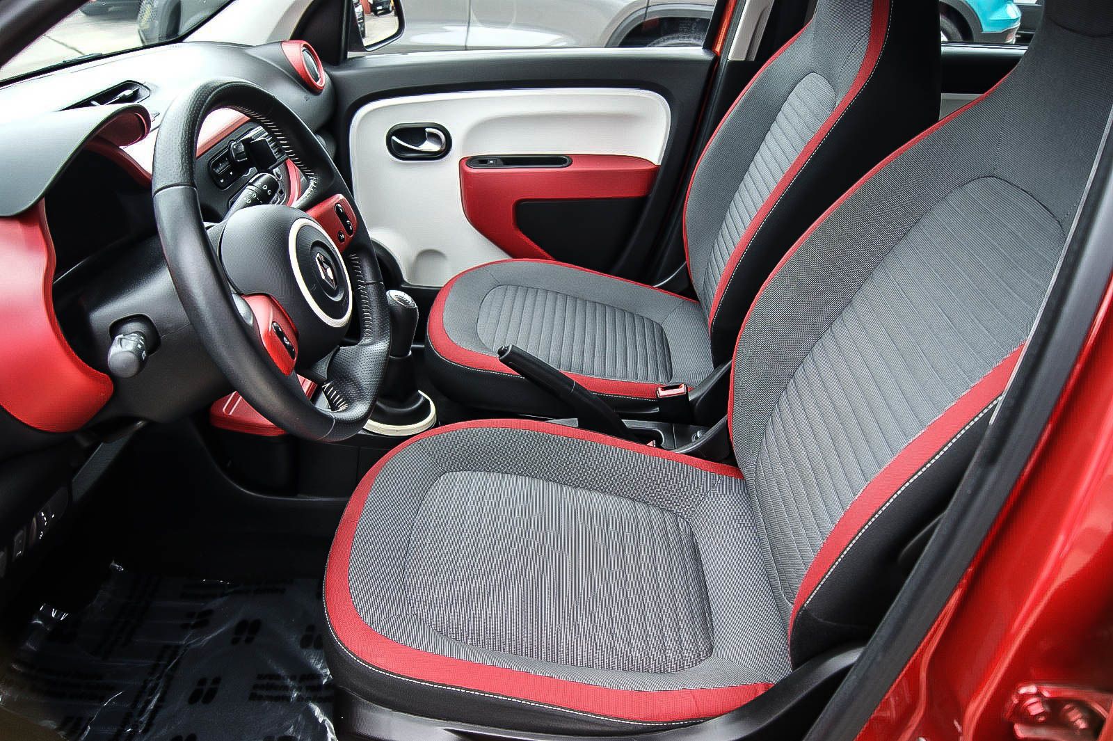 Fahrzeugabbildung Renault Twingo Dynamique 1.0 FALTDACH PDC SIHZG TEMPOMAT