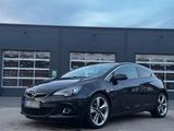 Opel Astra GTC BiTurbo | 195 PS | 20" Felgen - Opel Astra mit Diesel-Antrieb: Sportwagen