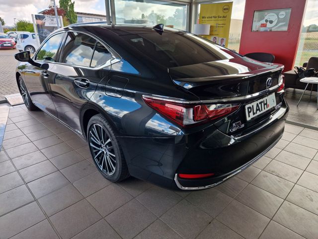 Lexus ES 300  h Busins – Line -Kamera – Bluetooth