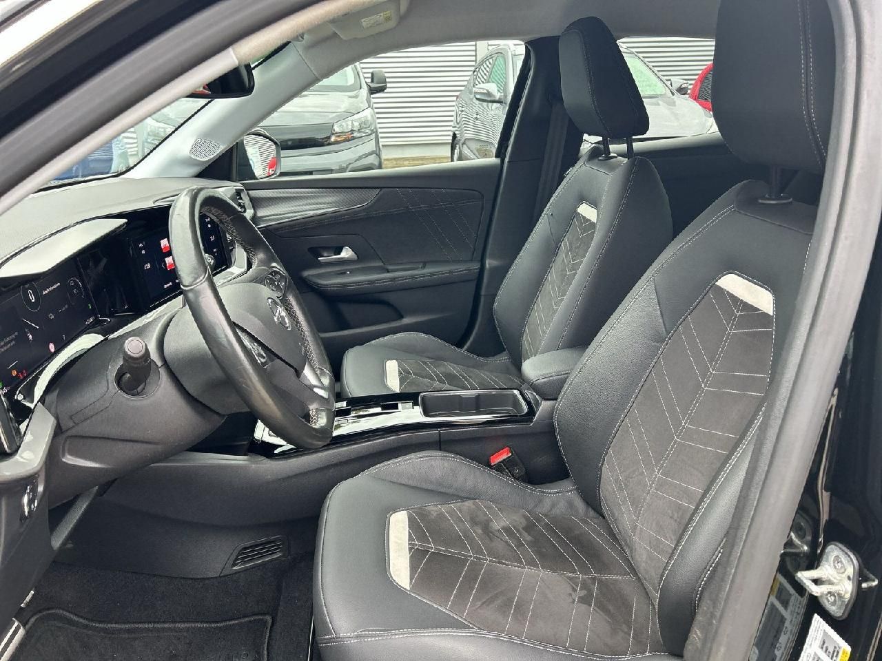 Fahrzeugabbildung Opel Mokka Electric Ultimate