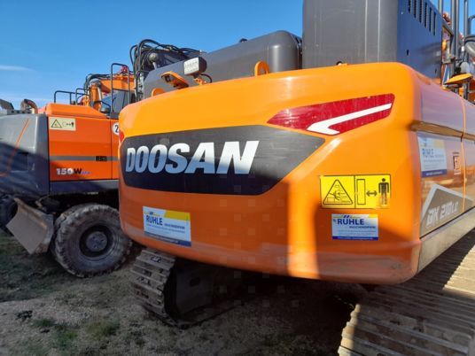 Doosan DX 210LC-7