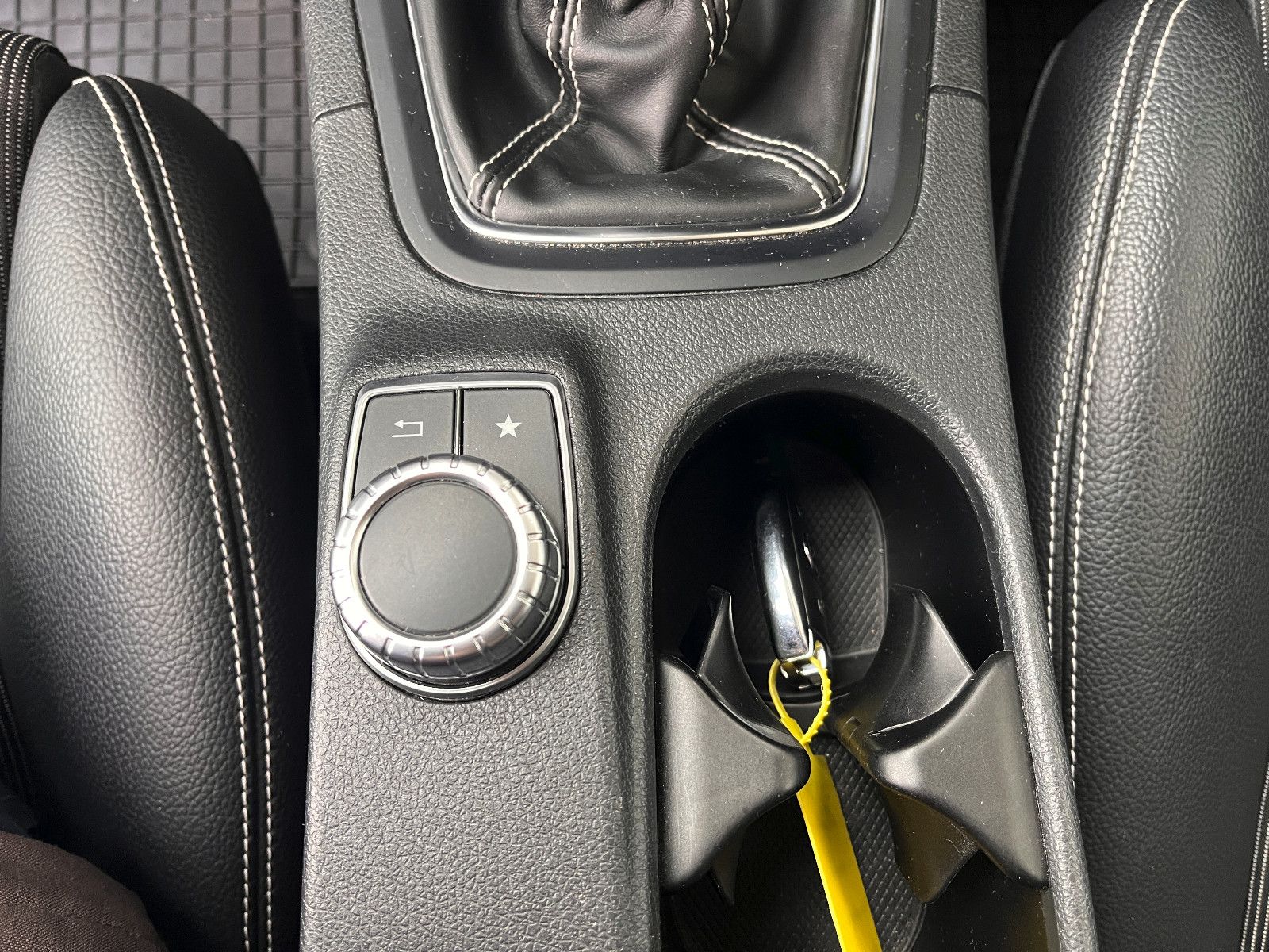 Fahrzeugabbildung Mercedes-Benz B 200 Urban