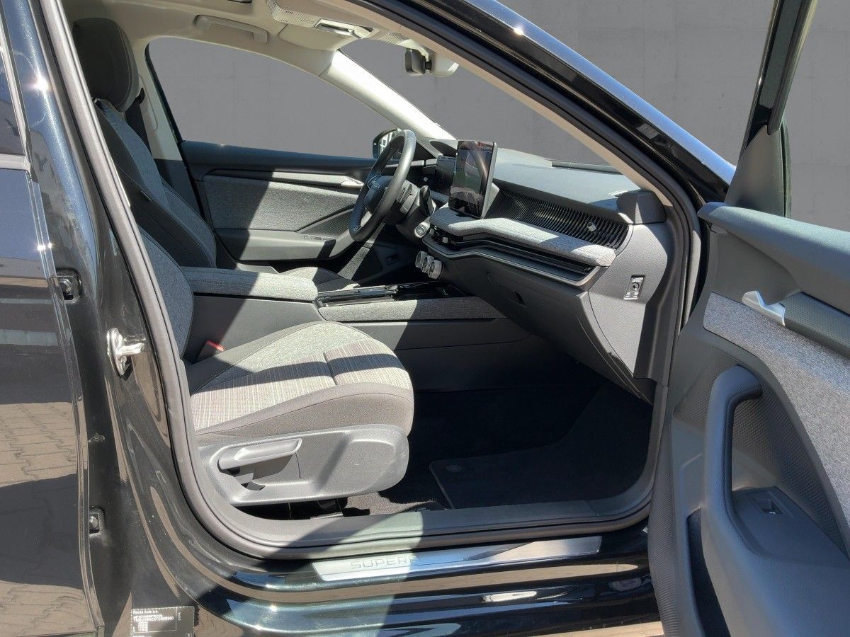 Skoda Superb - Bild 11