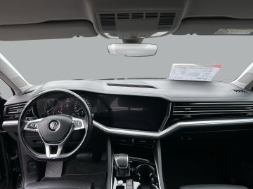 Volkswagen Touareg - 8