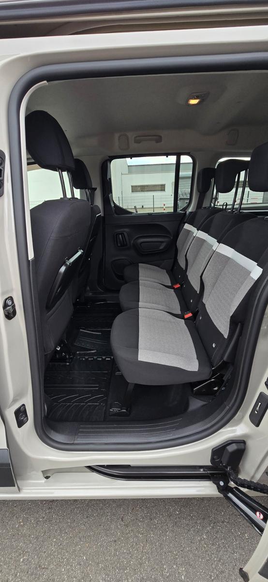 Citroën  Berlingo XL 131 PS Benzin | EAT8 Automatik,AHK