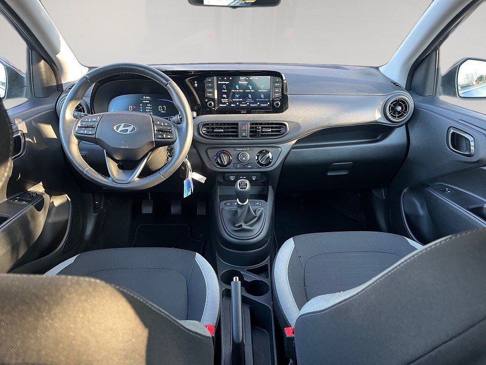 Fahrzeugabbildung Hyundai i10 1.2 84PS Trend