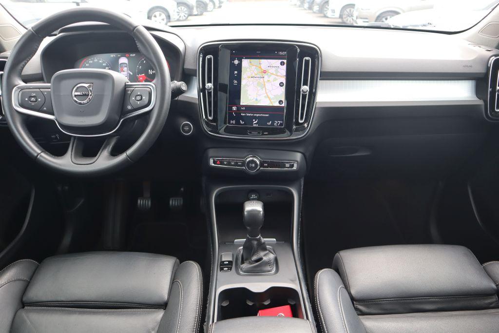 Volvo XC40 T3 Momentum|NAVI|PANO|SHZG|LED|LEDER|