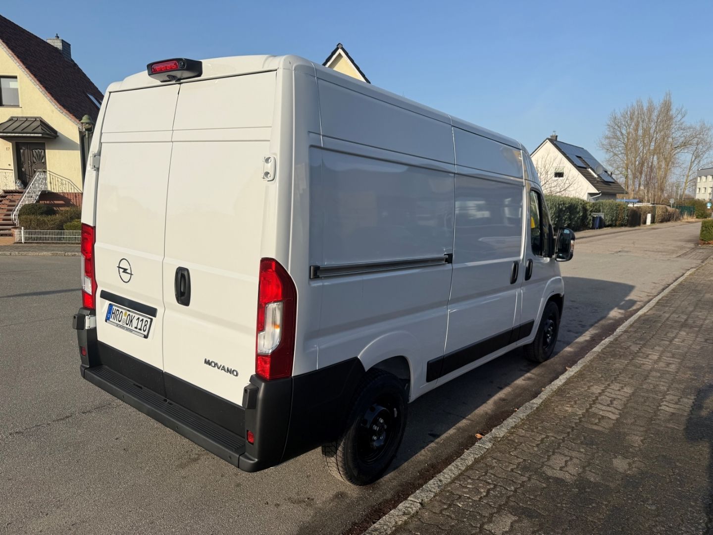 Fahrzeugabbildung Opel Movano Kasten H2 35 BlueHDI 140 Blue-HDI 3 2.2 C