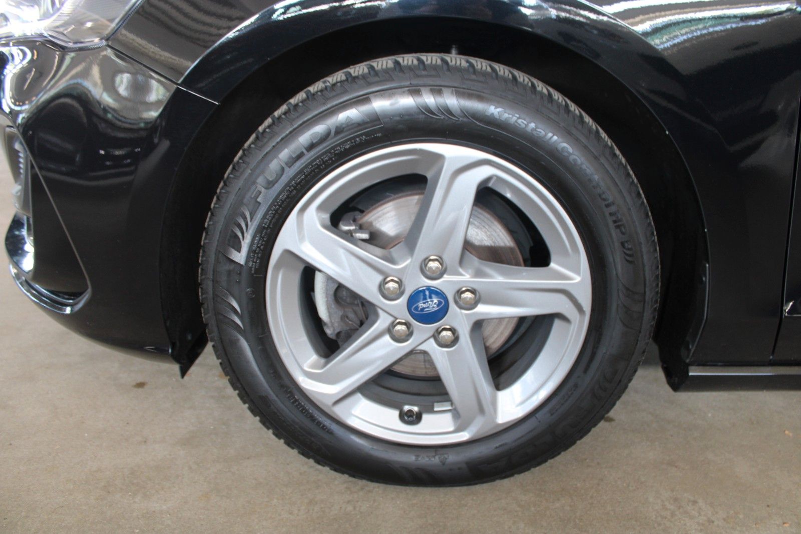 Fahrzeugabbildung Ford Focus ST-Line X AHK M-LED STDHZ B&O ACC WinterP.
