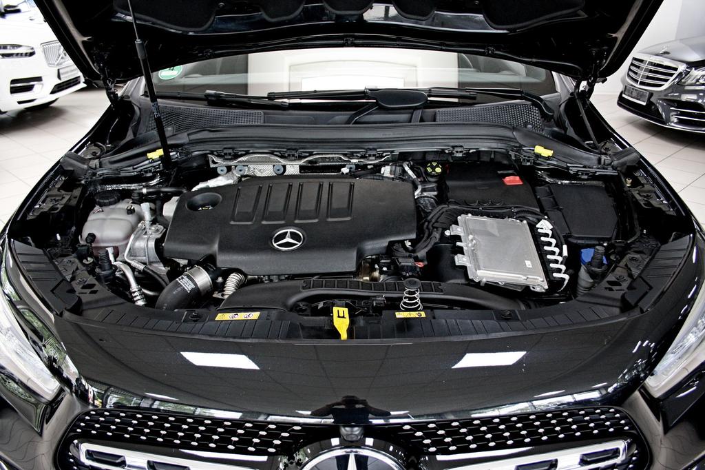 Mercedes-Benz GLA 220