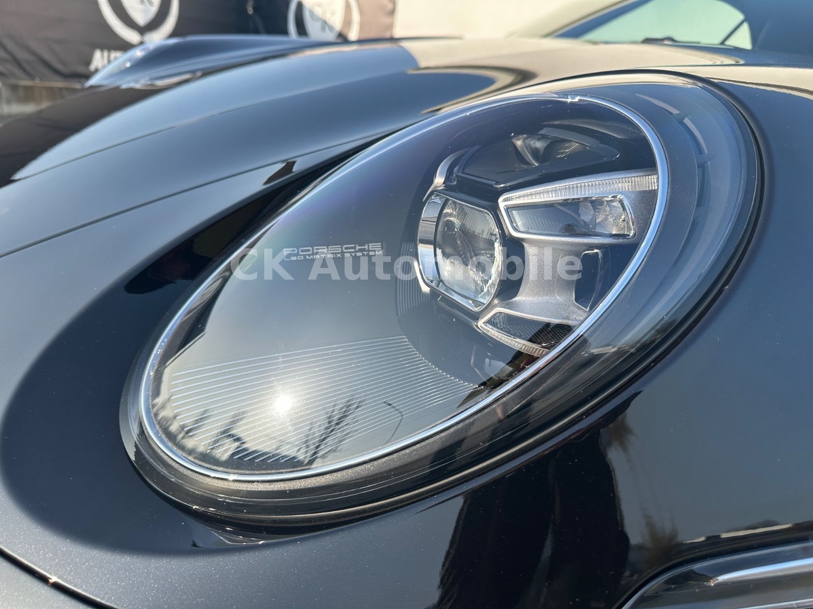 Fahrzeugabbildung Porsche 911 Turbo S Cabriolet Sport-Chrono/360°/ACC/LED