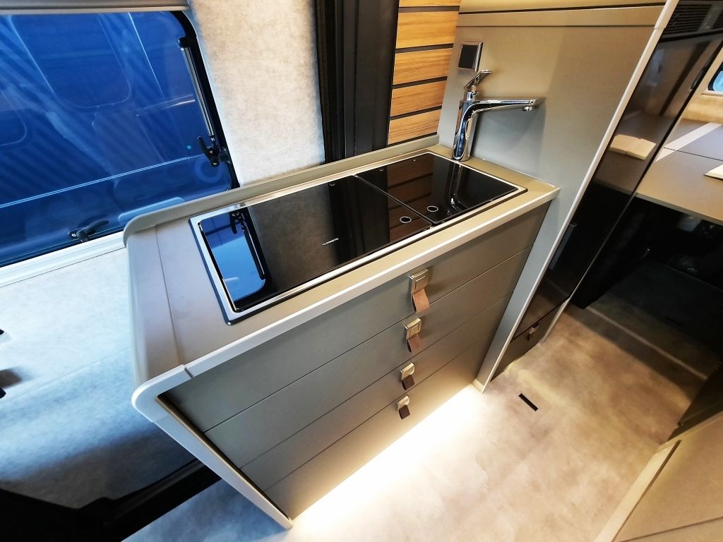 Fahrzeugabbildung HYMER / ERIBA / HYMERCAR Camper Van GRAND CANYON S 600 CROSSOVER Verfüg./