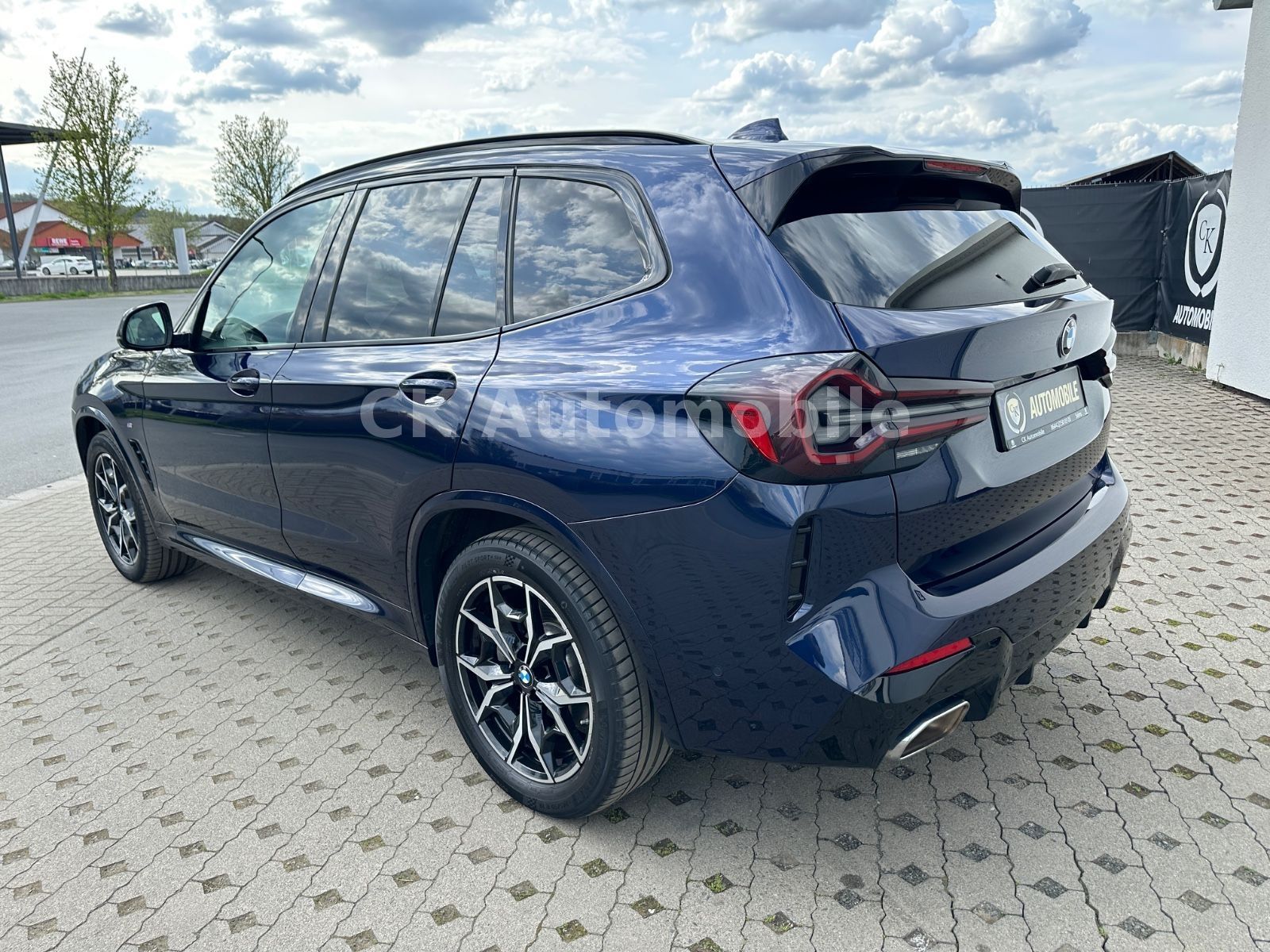 Fahrzeugabbildung BMW X3 xDrive 30i M-Sport/Navi/LED/ACC/360°Kam/AHK