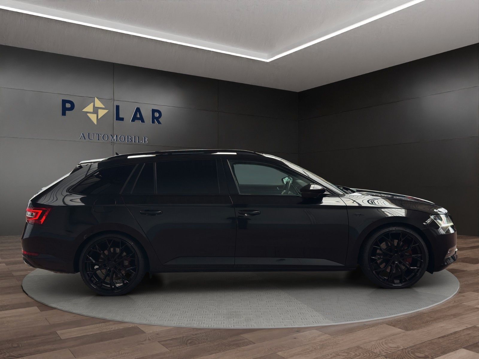 Fahrzeugabbildung SKODA Superb L&K 4x4*Pano*ACC*Kamera*Massage*Virt.Cock