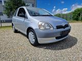 Toyota Yaris 1,0VVT-i 3-türig Klima, el. F... - gebrauchte Toyota Yaris aus dem Jahr 1999