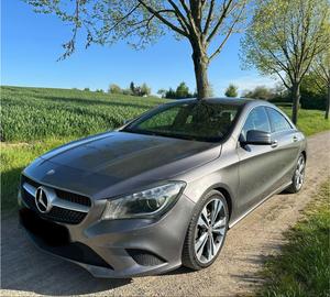 صورة 1 لـ 2013 Mercedes-BENZ CLA