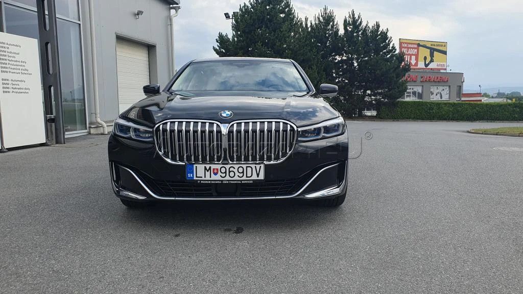 BMW 730