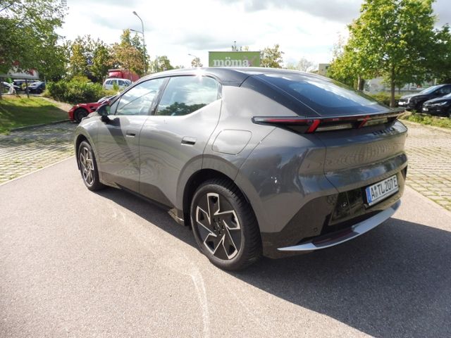 Lynk & Co 02