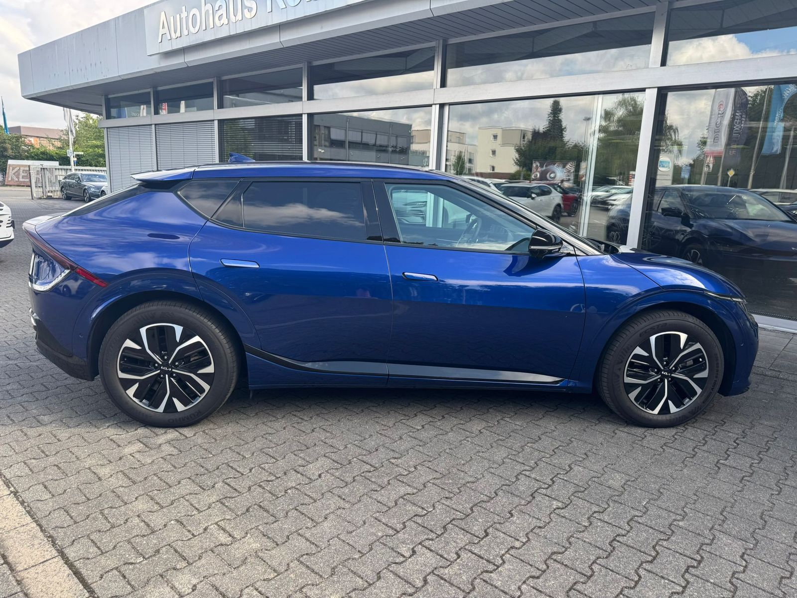 Fahrzeugabbildung Kia EV6 GT-Line 4WD WERKSGA+MEMO+DAB+HEAD+ACC+360°