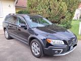 Volvo XC70 D4 Momentum Standheizung Leder Xenon - Volvo XC70 mit Diesel-Antrieb