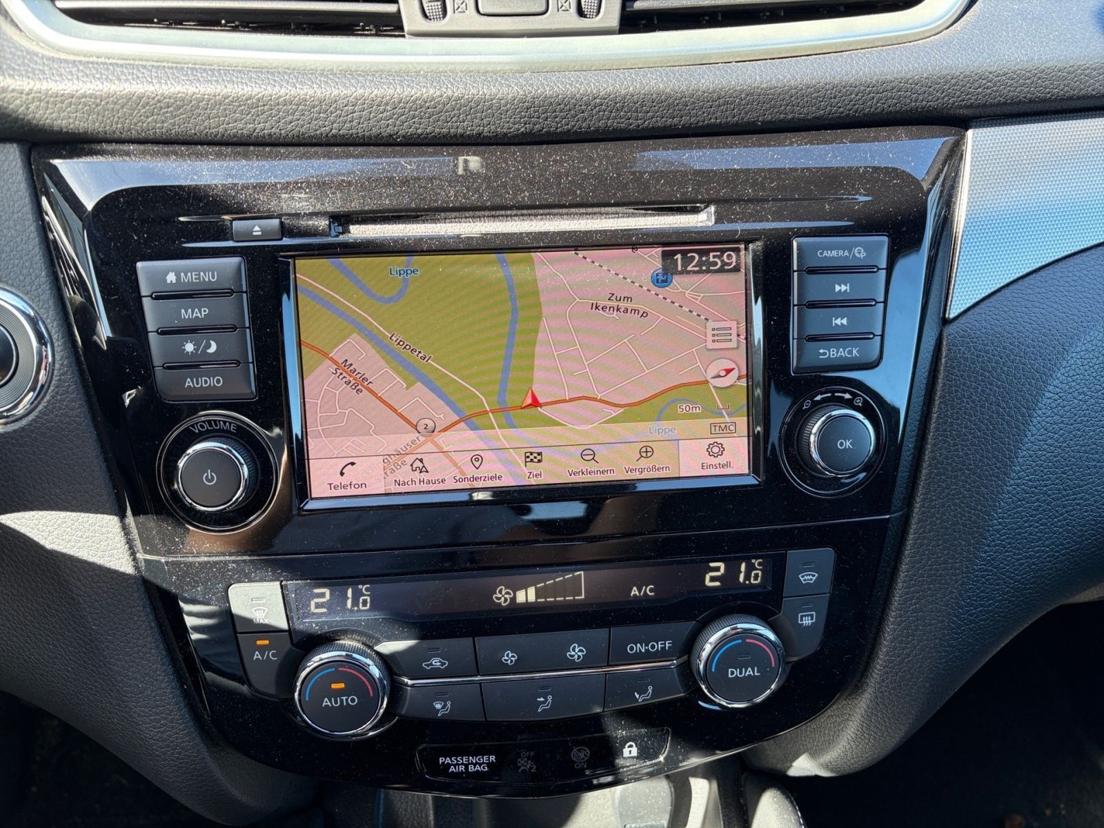 Fahrzeugabbildung Nissan Qashqai 1.3 DIG-T 103 kW Tekna + 4x2*Navi*360°Ka
