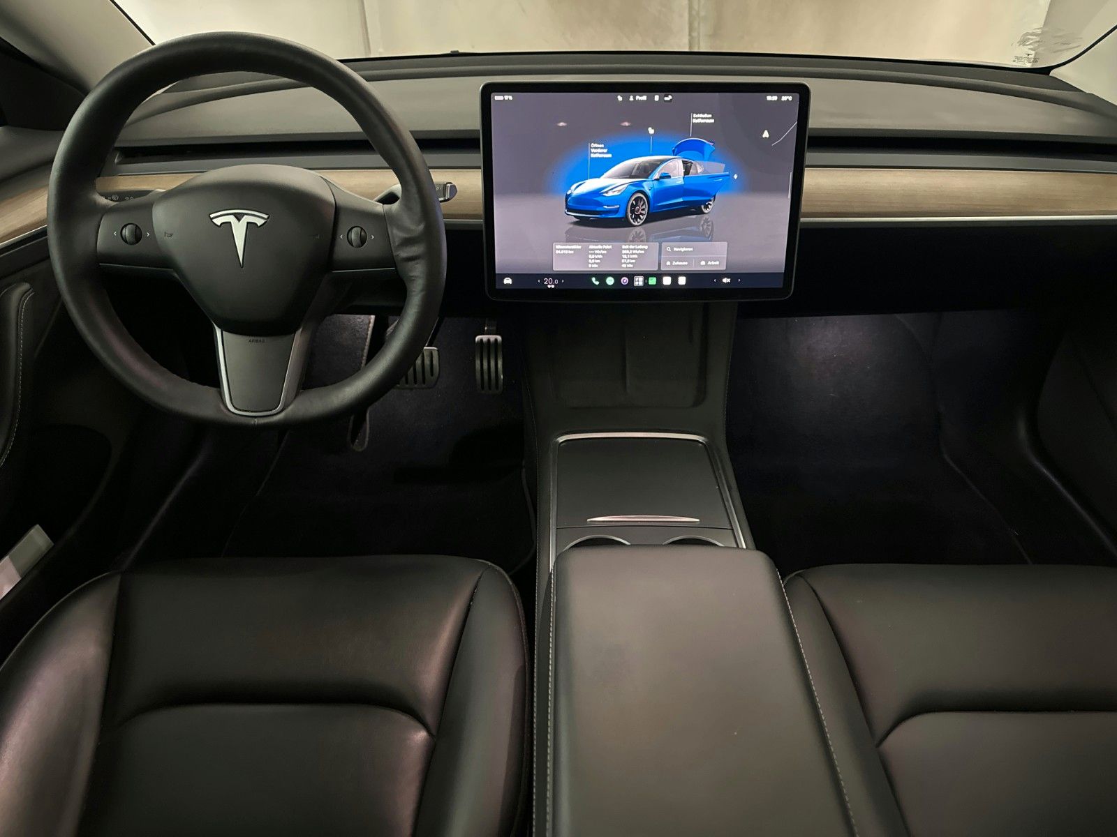 Fahrzeugabbildung Tesla Model 3 PERFORMANCE DUAL-MOTOR NAVI/SPORT/SH/AMD