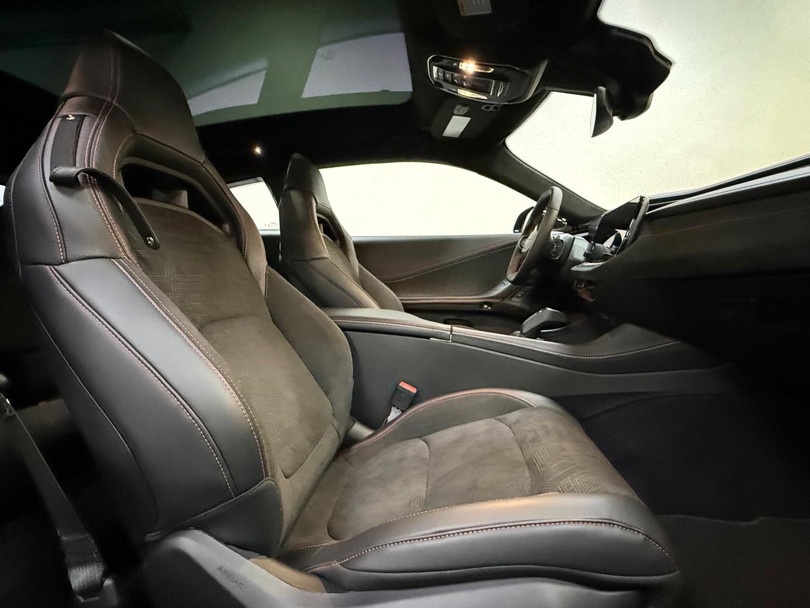 Fahrzeugabbildung Dodge CHARGER 4DR -LAUNCH EDITION-SIXPACK-CARBON-AWD