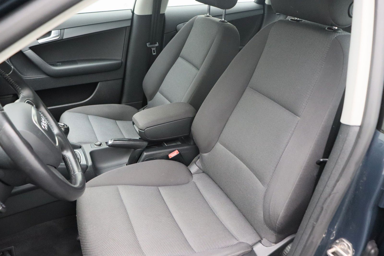 Fahrzeugabbildung Audi A3 Sportback 2.0 TDI Attraction