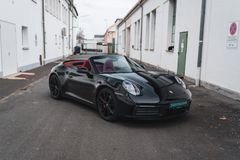 Fahrzeugabbildung Porsche 992 Carrera 4S Cabrio *1. HAND / BOSE / LED*