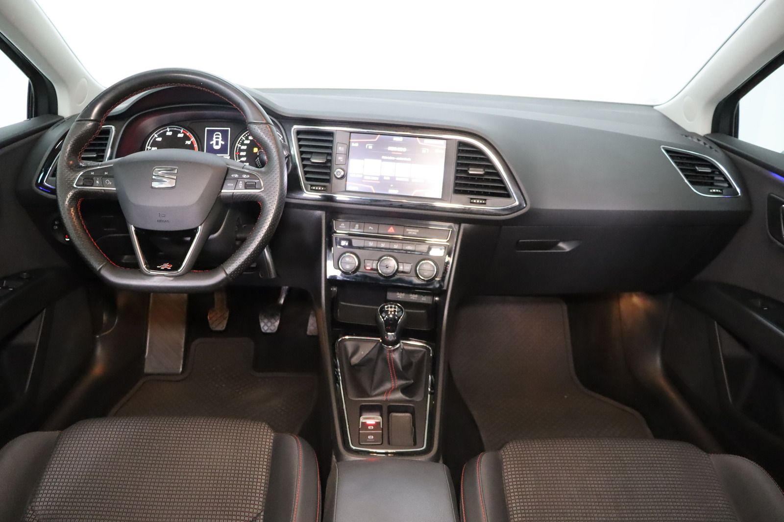 Fahrzeugabbildung SEAT Leon ST 1.4 FR LE 1. Hand * LED * Navi