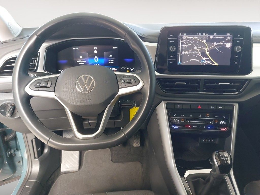 Fahrzeugabbildung Volkswagen T-Roc 1.5 TSI Life AHZV Standheizung