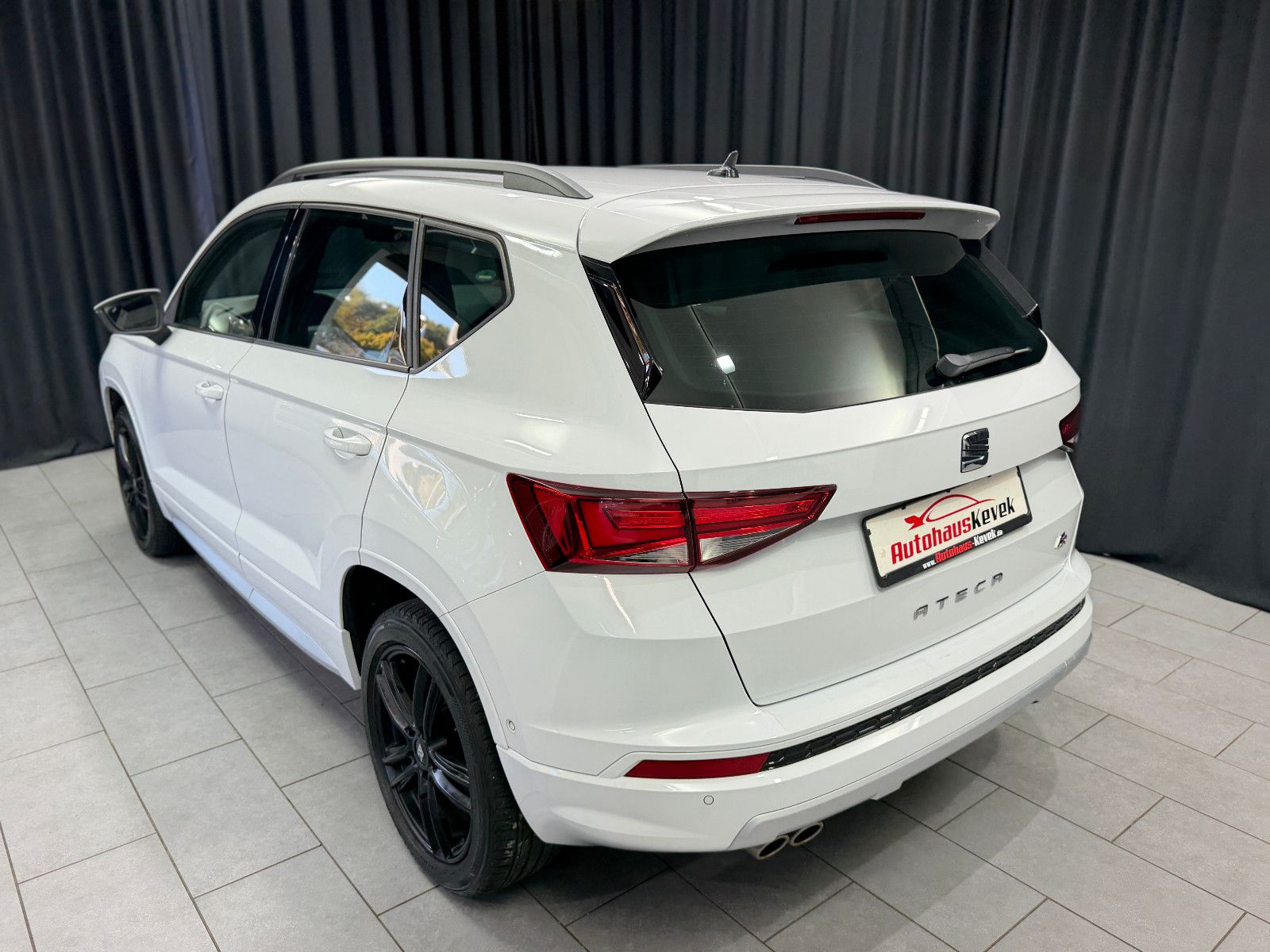 Fahrzeugabbildung SEAT Ateca FR|BEATS|AHK|RF-CAM|LED|1-HD