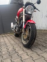 Ducati M900 Monster -Klassiker mit Mikuni-Flachschieber - DUCATI MONSTER 900