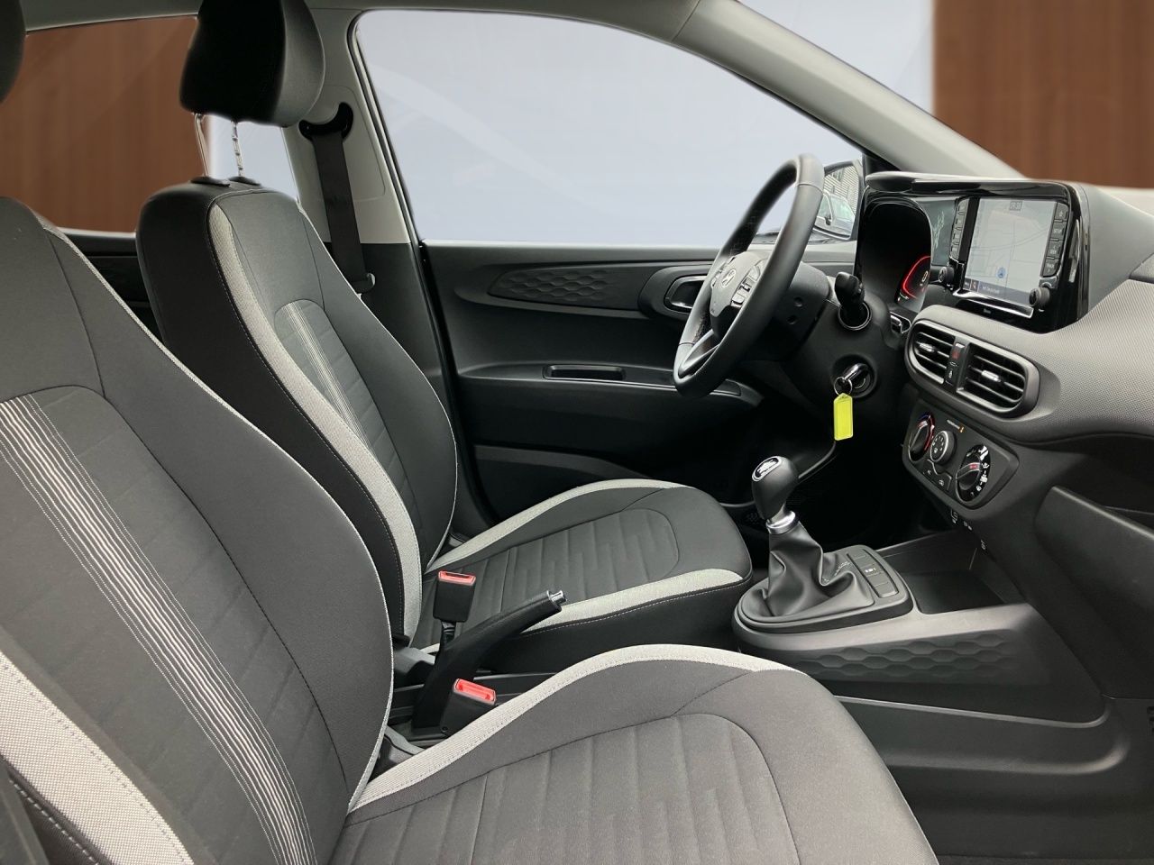 Fahrzeugabbildung Hyundai i10 SELECT Fernlichtass. Kam. Navi PDC SpurH