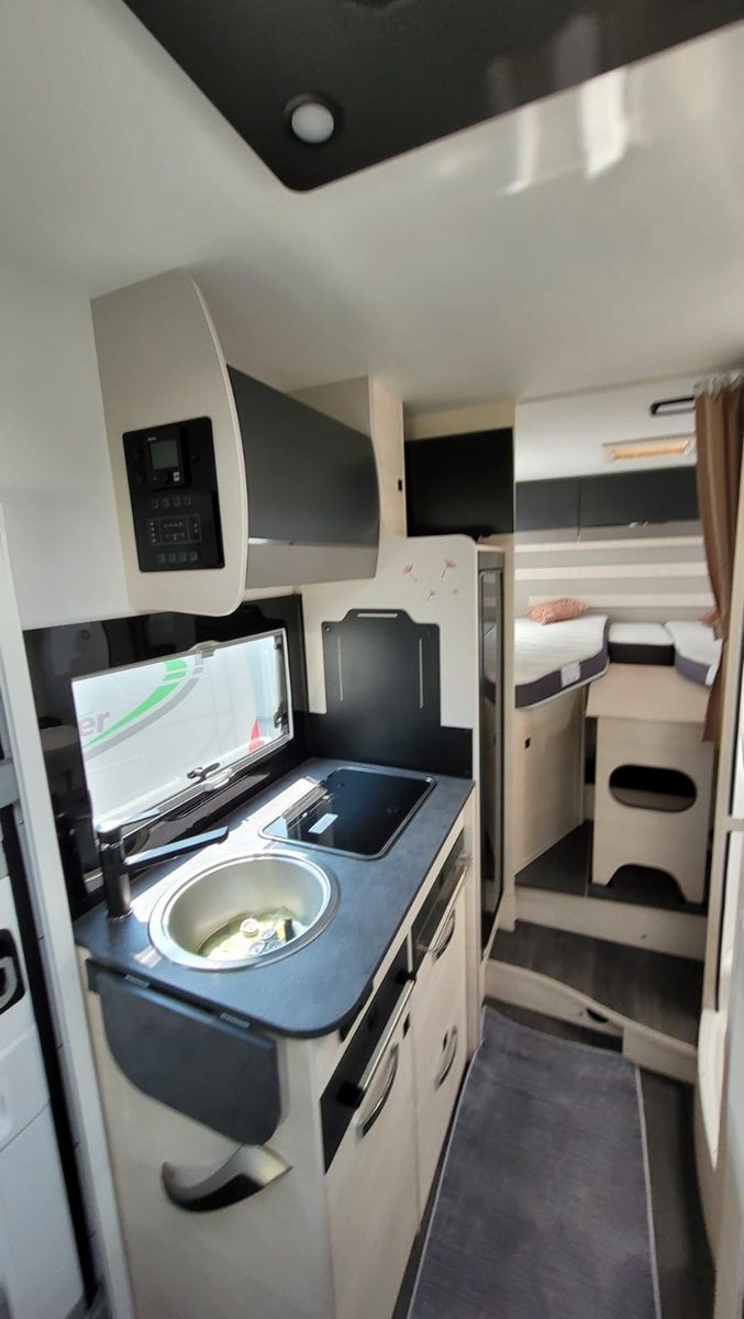Fahrzeugabbildung Chausson 627 GA Titanium Ultimate *Hubstützen/Zusazluft*