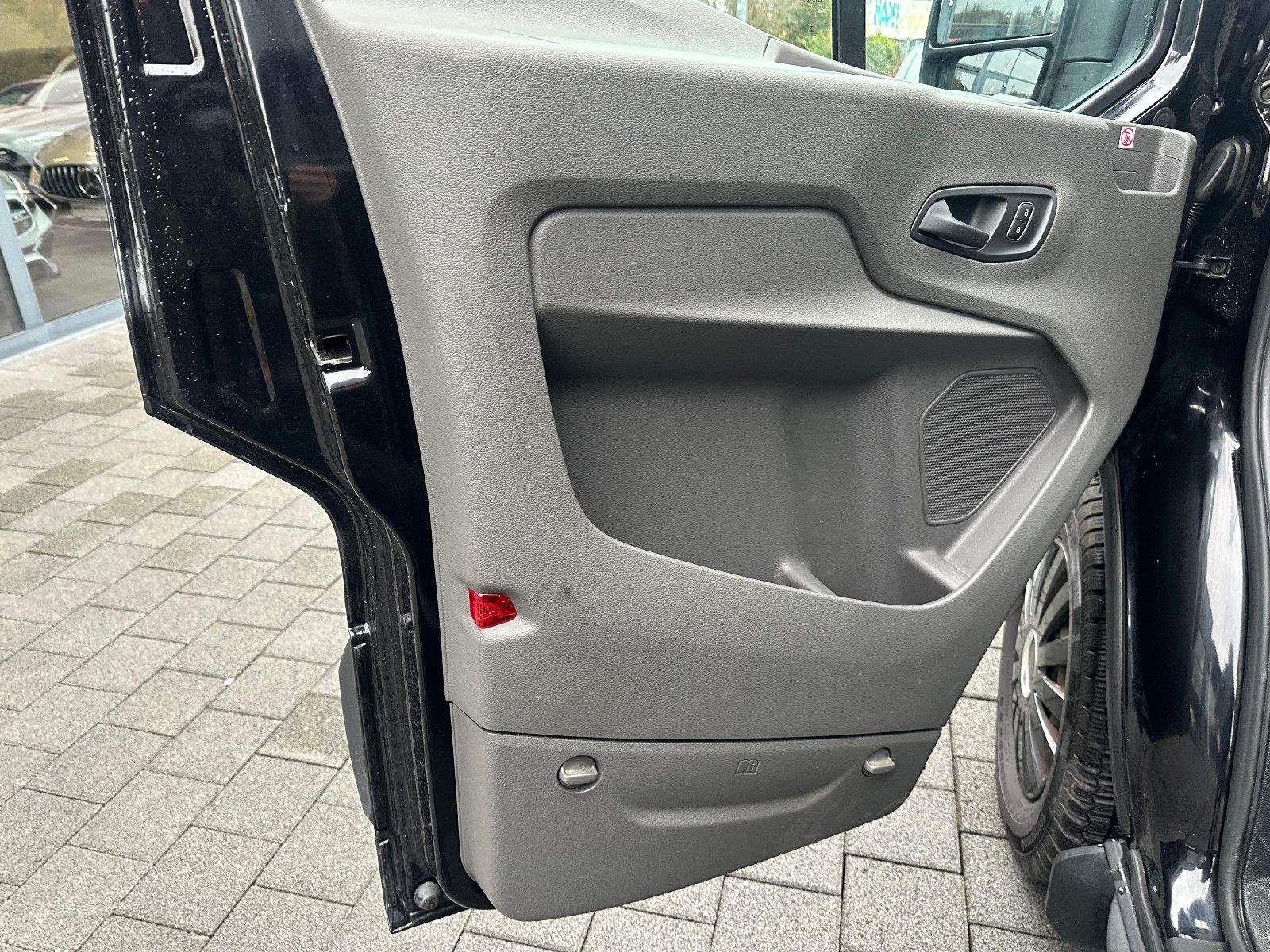 Fahrzeugabbildung Ford Transit 350 L3H2 AUTOMATIK*TREND*AHK*NAVI*EXPRES