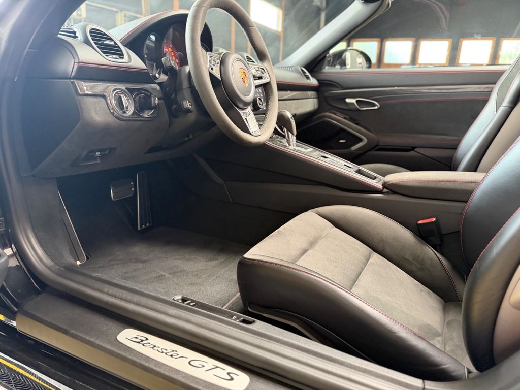 PORSCHE 718 Boxster/GTS 4.0/APPROV/GTS PAKET/BOSE/SP.CHR PORSCHE 718 Boxster/GTS 4.0/APPROV/GTS PAKET/BOSE/SP.CHR
