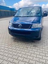 Volkswagen VW T5 Caravelle 1.9 TDI 8-Sitzer mit Anhän... - Volkswagen T5 Caravelle mit Diesel-Antrieb: Kleinbus, 1.9
