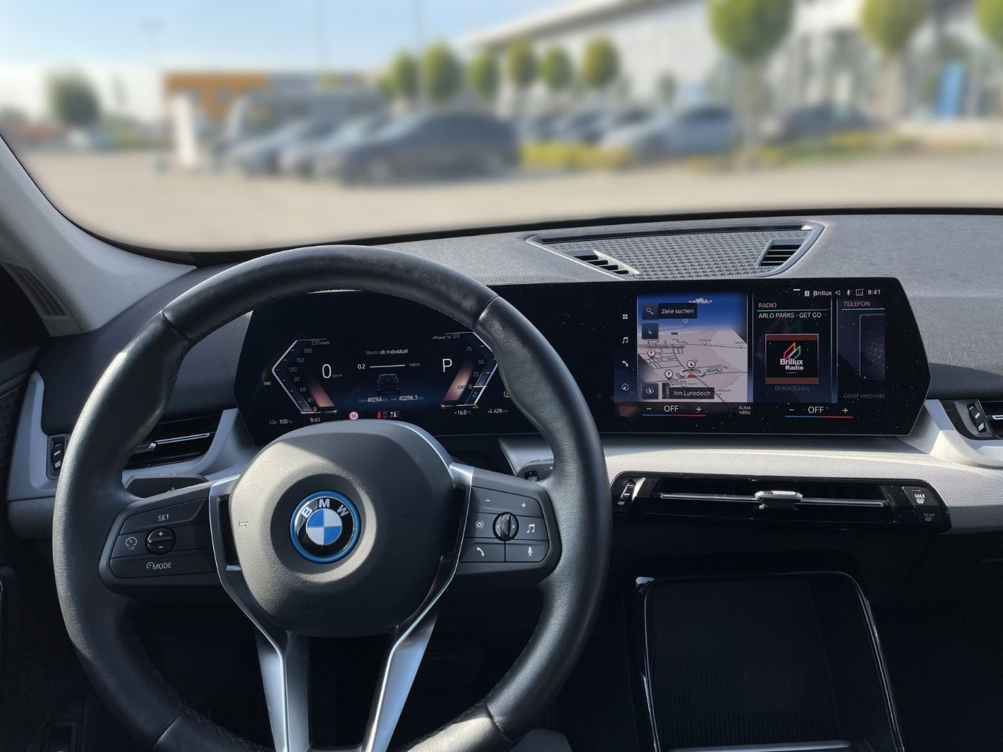 BMW iX1 xDrive30 Elektro LHZ Driving Assist Aktivsit foto 6